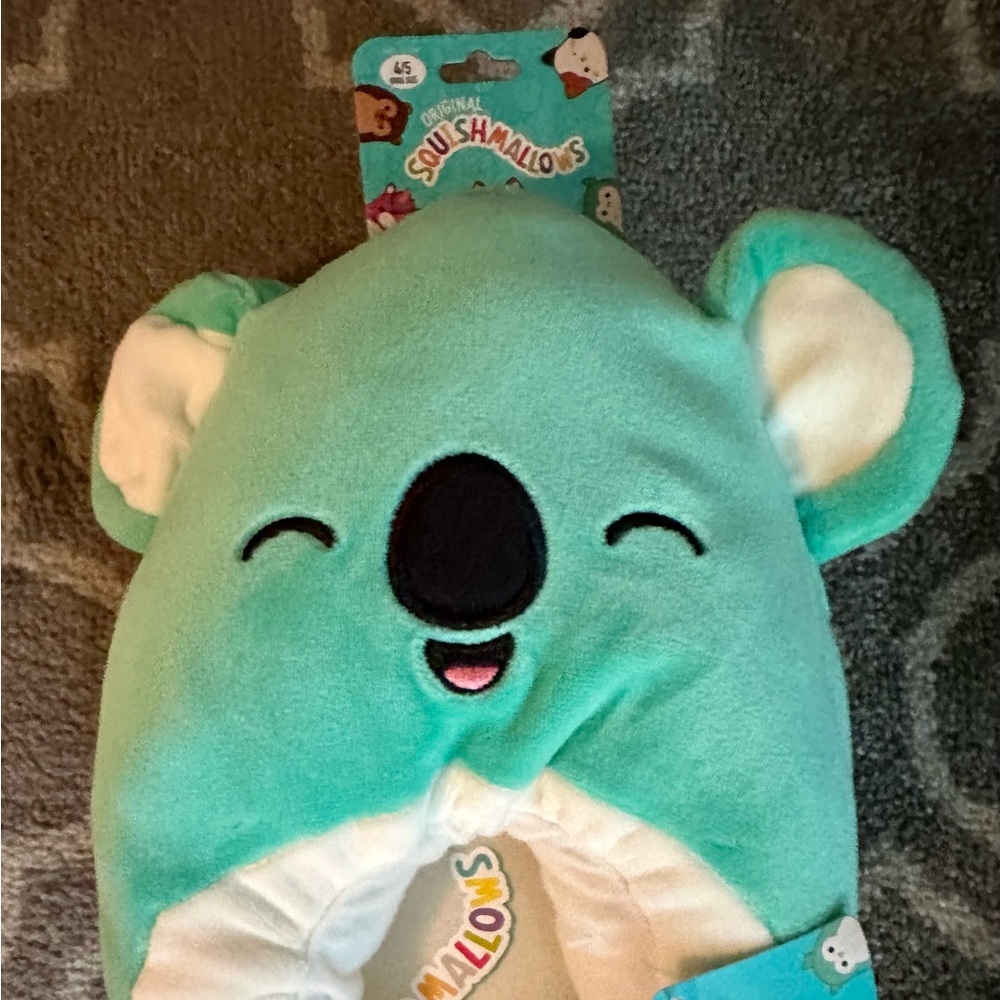 SQUISHMALLOWS Youth SZ 13/1 Kid Slippers KEVIN THE KOALA Brand New with Traction